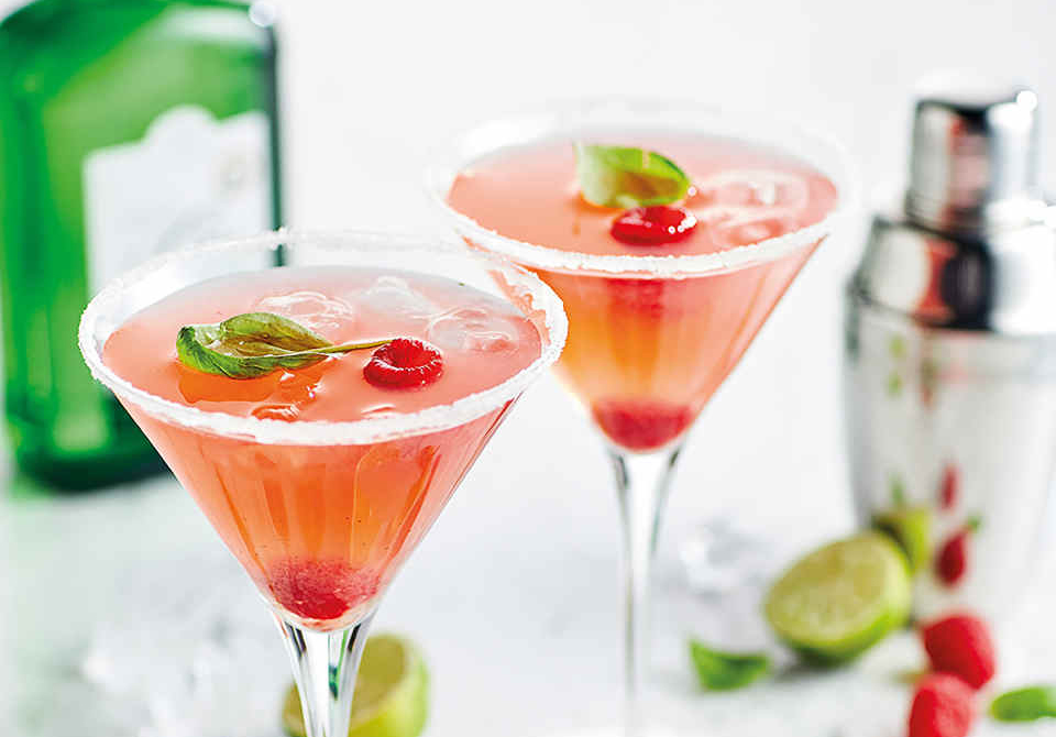 SHAKE IT UP WITH ALDI’S NEW RECIPES AHEAD OF WORLD COCKTAIL DAY ...