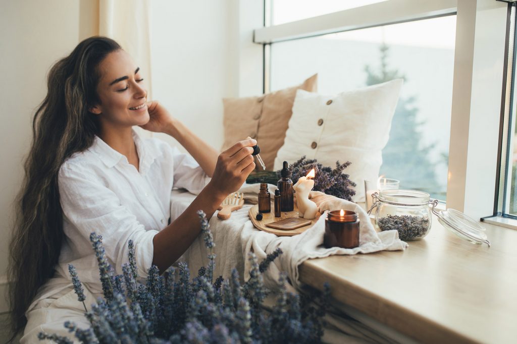 https://ravishmag.co.uk/wp-content/uploads/2022/11/How-to-plan-a-spa-day-at-home-1024x682.jpg