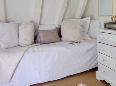 Cosy Small Guest Room
