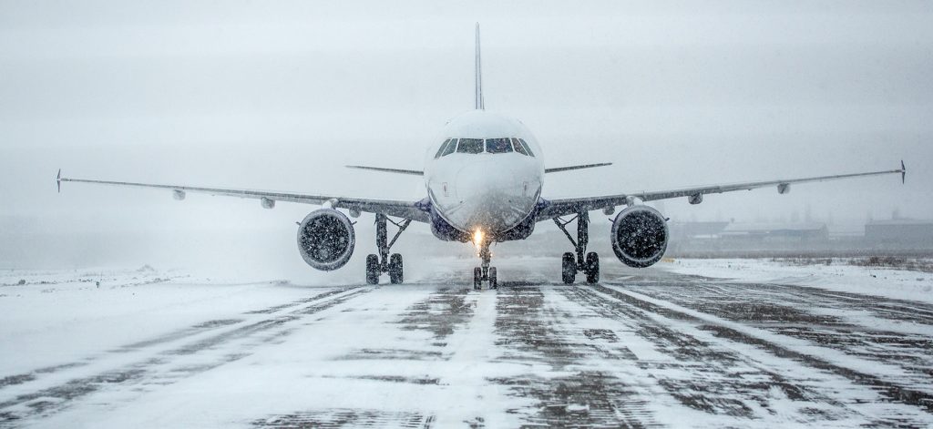 flight delays due to snow