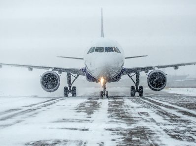 flight delays due to snow