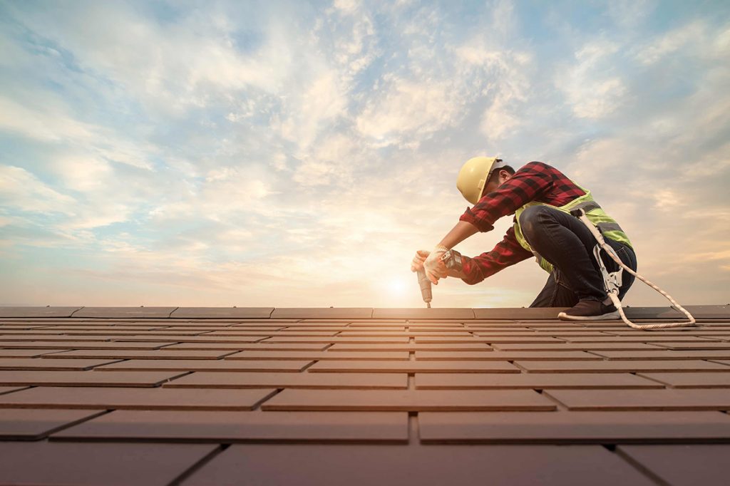 How to Find the Best Expert Roofing Contractors in Your Area - Ravish  Magazine